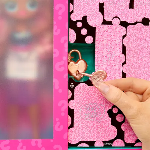 MGA Entertainment L.O.L. Surprise! O.M.G. Eye Spy Series Jordan Boltz 15+ Surprises's photo #3