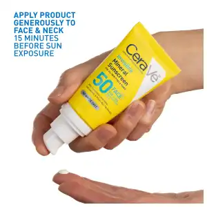 CeraVe Invisible Mineral Sunscreen Broad Spectrum SPF 50 For Face 48 mL (1.62 oz) miniatura 4