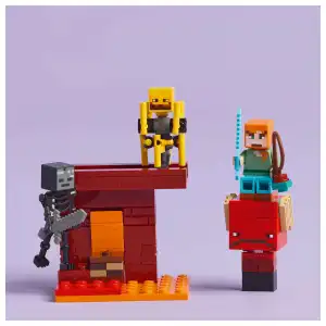 LEGO Minecraft 21266 The Nether Lava Battle 99 Pcs miniatura 10