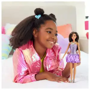 Mattel Barbie Fashionistas #234 Doll in Sequined Purple Dress and Silvery Accessories with Brown Hair (29 cm) miniatura 6